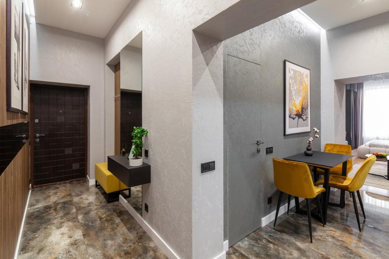 Dream Apartament On Drahomanova Street Lviv Eksteriør billede